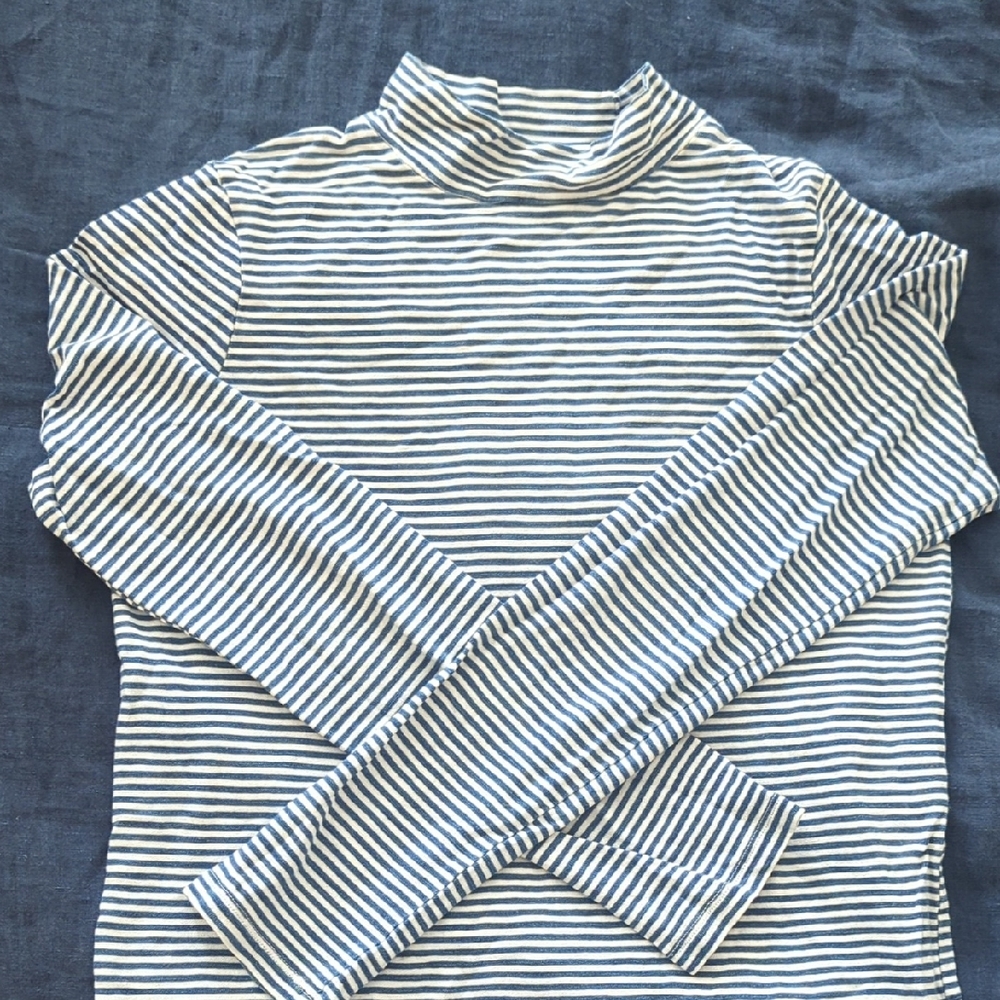 Faherty Women's Striped Turtleneck Medium